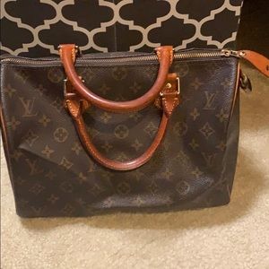 Authentic vintage Speedy 30